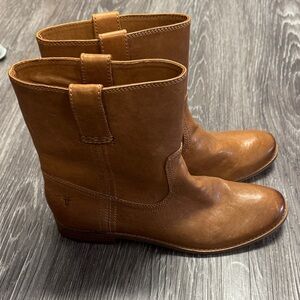 Frye Women's Mid-Calf Pull-On Boots in Cognac Brown